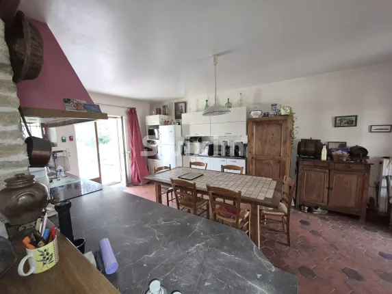 Casa in vendita a Montillot (34)