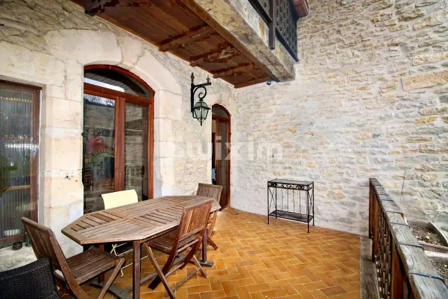 Casa in vendita a Ornans (13)
