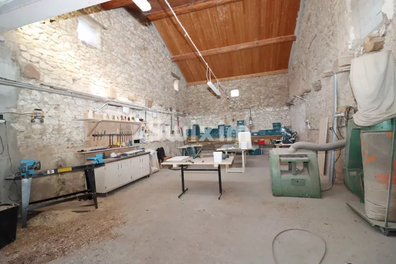 Haus zu verkaufen in Vagnas - Smart Propylaia (61)