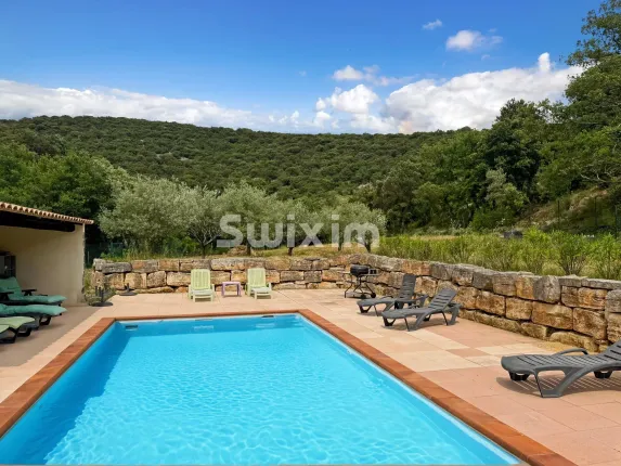 Casa in vendita a Aiguèze (36)