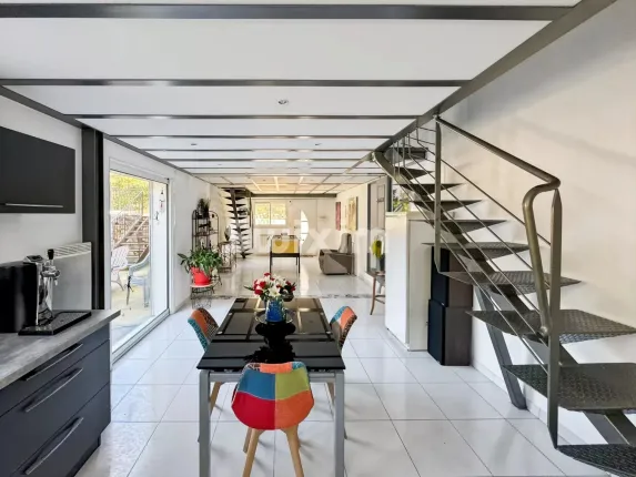 Casa in vendita a Aiguèze (40)