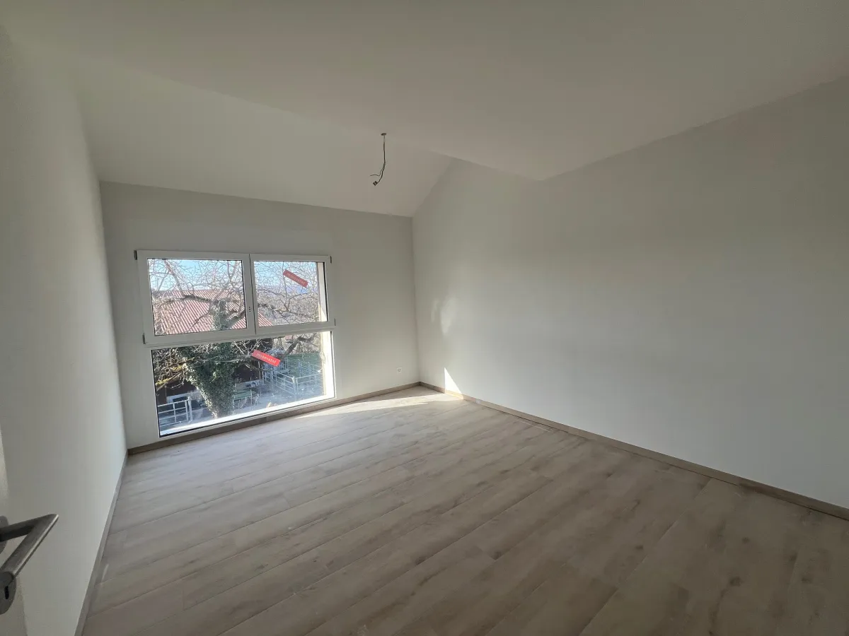 Nuvilly zu verkaufen  Angebautes Haus Schweiz - cChic-immoHub Ihr Immobilienportal