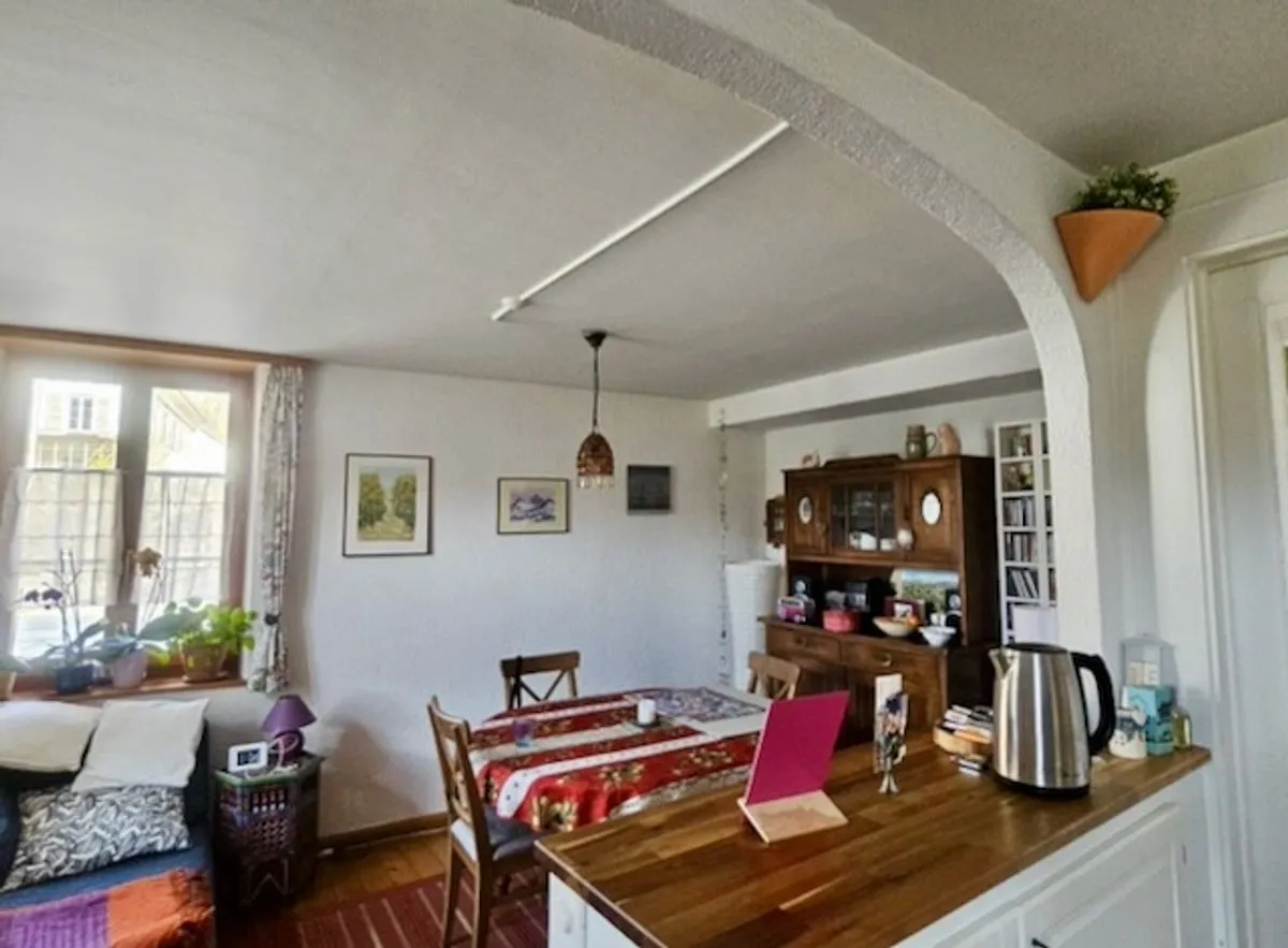 Fleurier zu verkaufen Angebautes Haus Schweiz - cChic-immoHub Ihr Immobilienportal