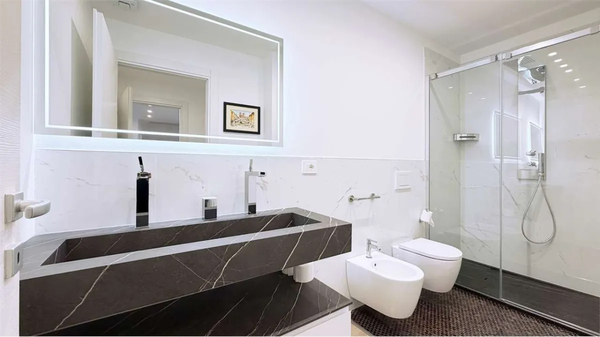 Wohnung zu verkaufen in Como - Renovierte und möblierte, ideal als Kapitalanlage - Smart Propylaia (6)
