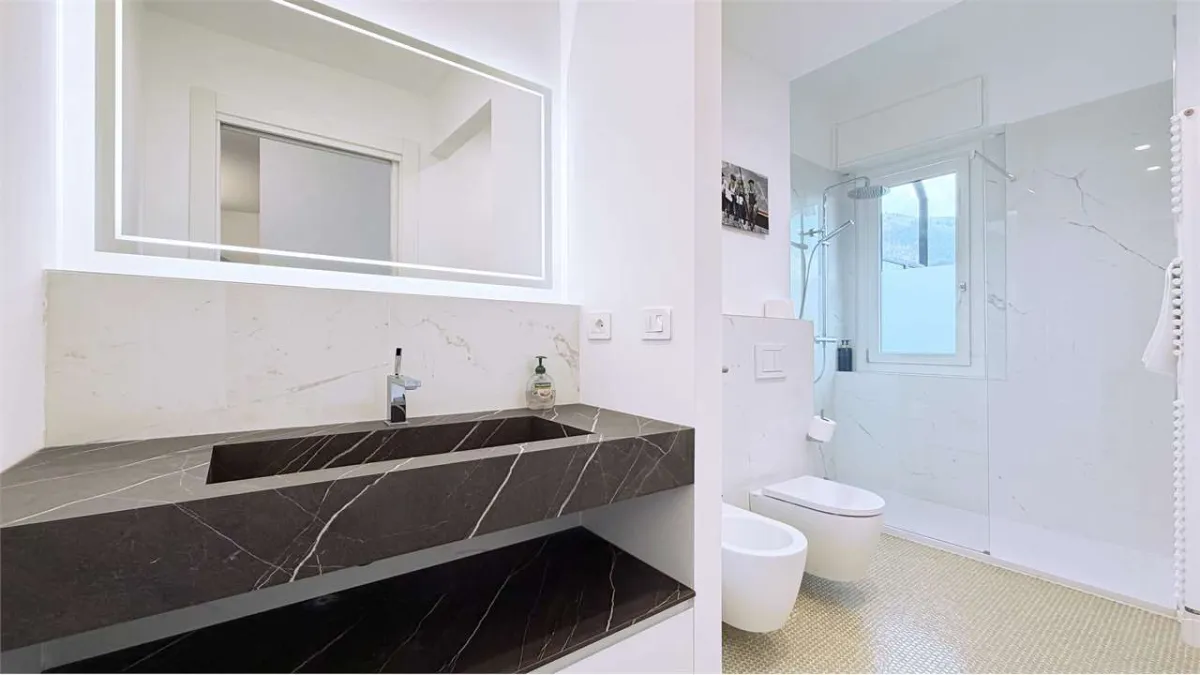 Apartment for sale in Como - Renovated and furnished, ideal for Pied-à-terre - Smart Propylaia (6)