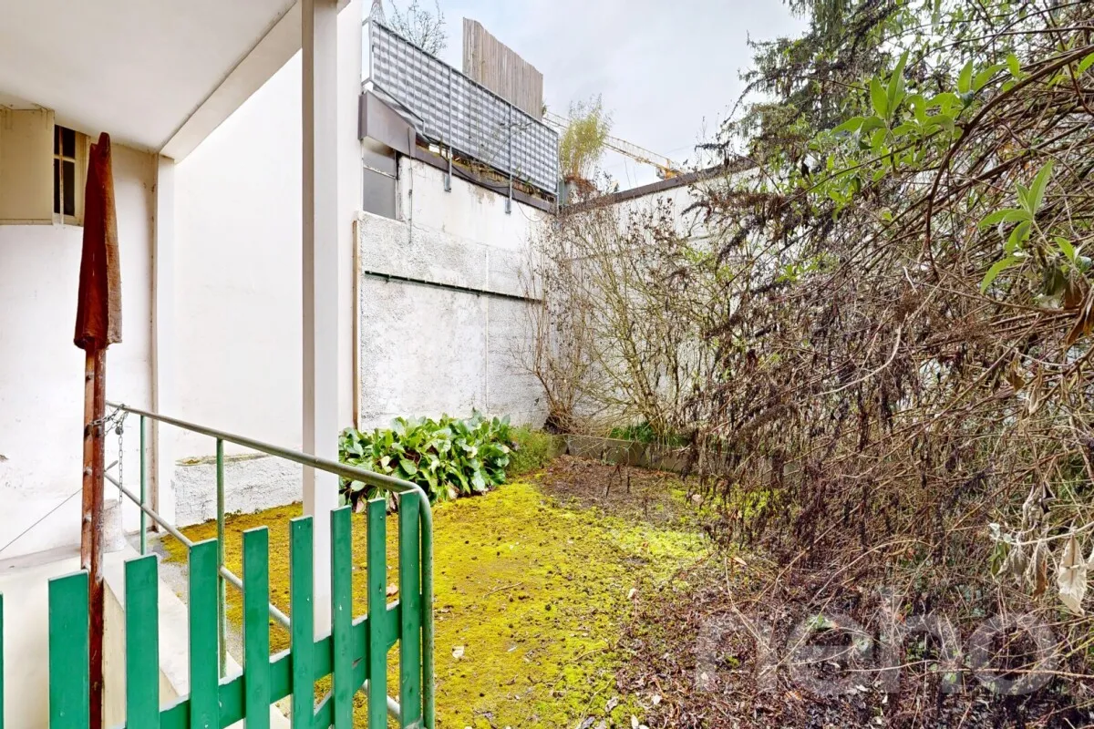 Bruderholz zu verkaufen Angebautes Haus Schweiz - cChic-immoHub Ihr Immobilienportal