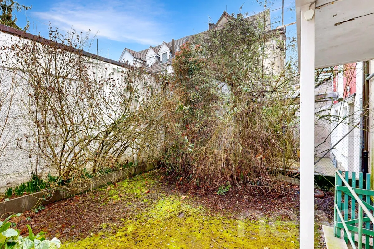 Bruderholz zu verkaufen Angebautes Haus Schweiz - cChic-immoHub Ihr Immobilienportal