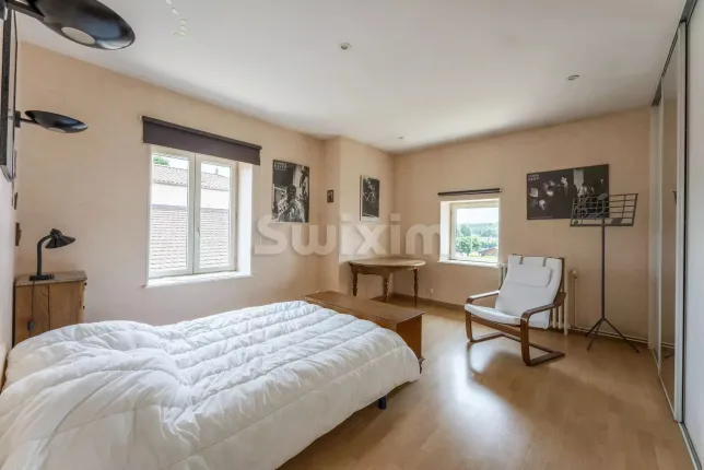 Maison à vendre à Charentay (11)