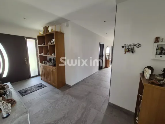 Casa in vendita a Le Deschaux (31)