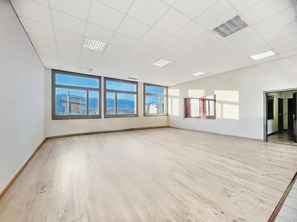 Satigny in affito Ufficio Svizzera - 
cChic-immoHub Il vostro portale immobiliare