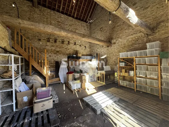 Maison à vendre à Avallon (40)