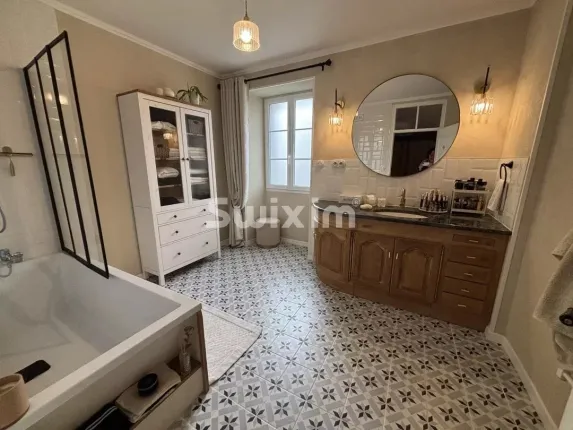 Maison à vendre à Avallon (46)