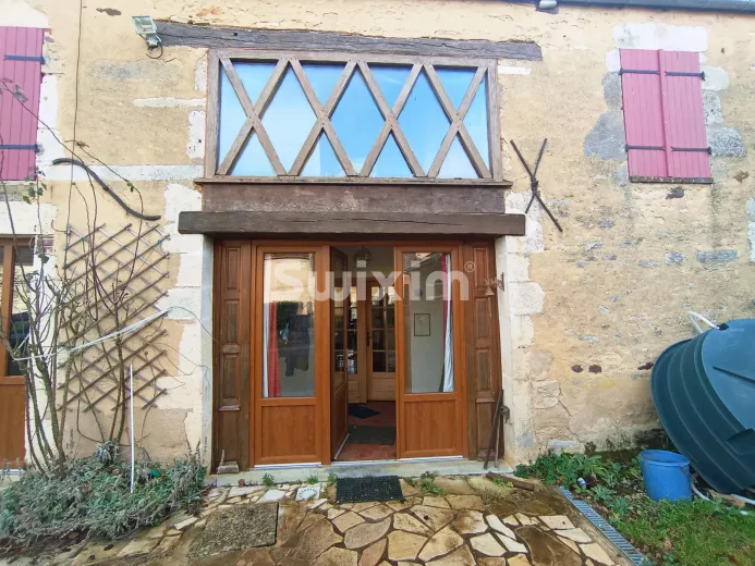Casa in vendita a Montillot - Casa di campagna situata in 13 ettari di terreno - Smart Propylaia (60)