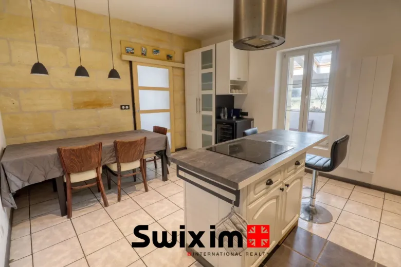 House for sale in Labarde - Charming 4-Room House with Modern Comforts in Labarde - Smart Propylaia (3)