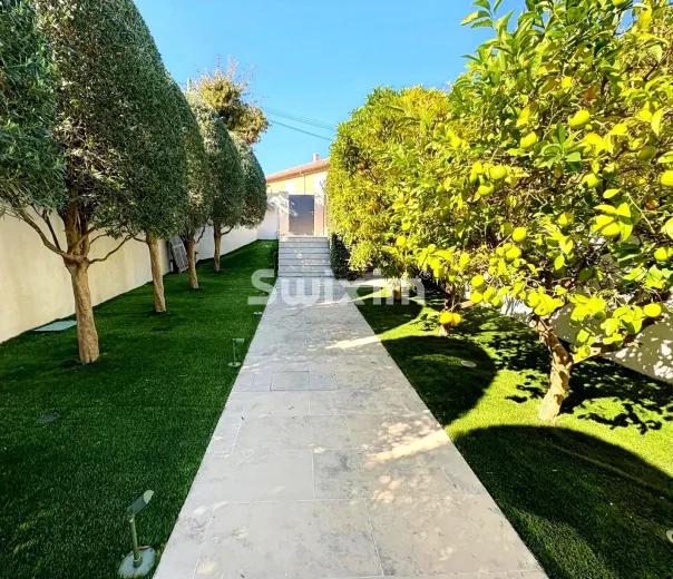 House for sale in Saint-Tropez - Smart Propylaia (17)