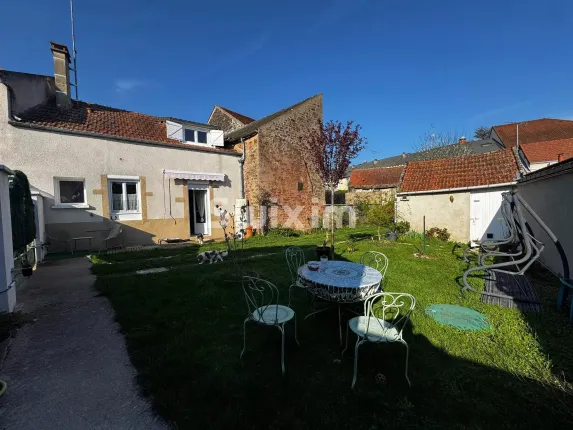 Maison à vendre à Guillon-Terre-Plaine