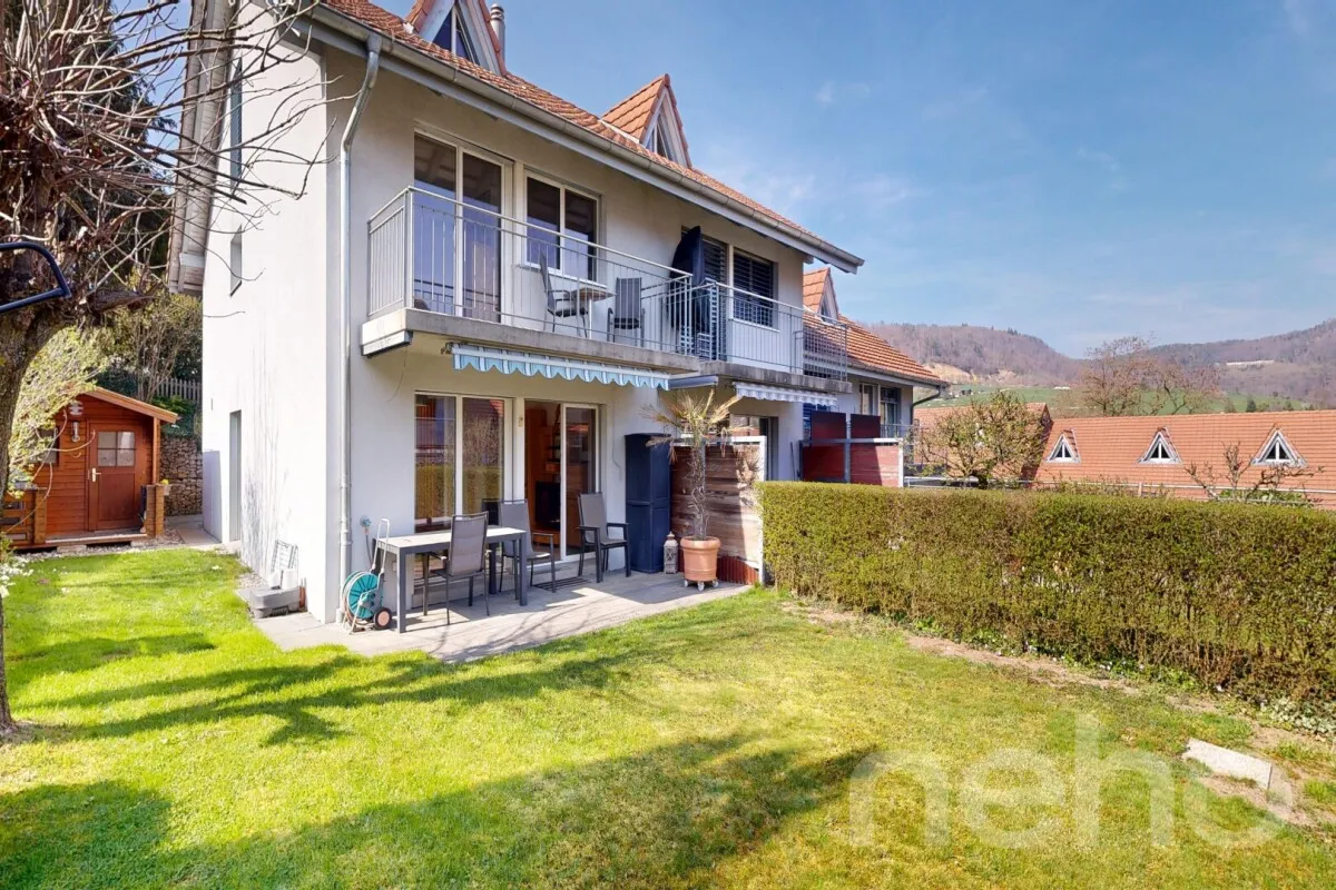 Itingen zu verkaufen Angebautes Haus Schweiz - cChic-immoHub Ihr Immobilienportal