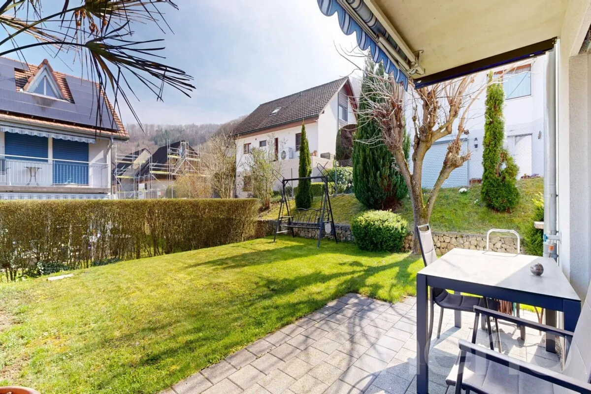 Itingen zu verkaufen Angebautes Haus Schweiz - cChic-immoHub Ihr Immobilienportal