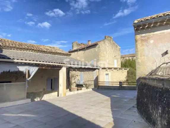 Immeuble à vendre à Cavillargues