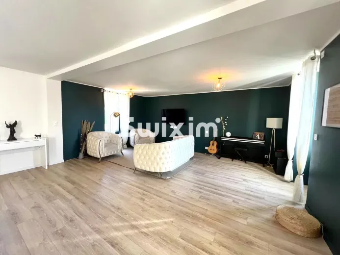 Haus zu verkaufen in Lons-le-Saunier - Smart Propylaia