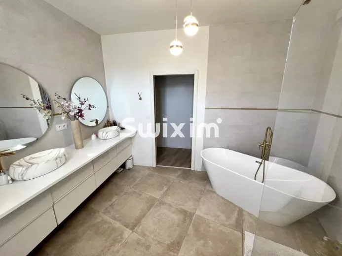 Haus zu verkaufen in Lons-le-Saunier - Smart Propylaia (2)