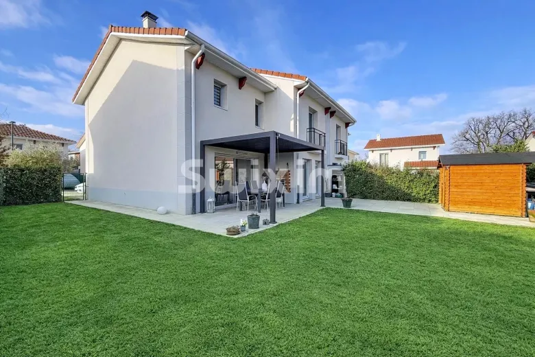 House for sale in Prévessin-Moëns - Smart Propylaia