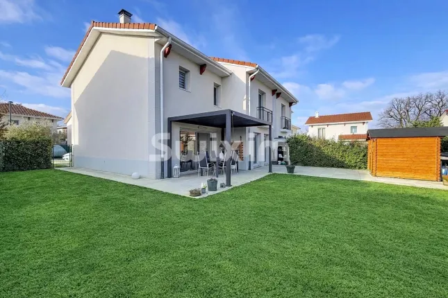 Maison à vendre à Prévessin-Moëns