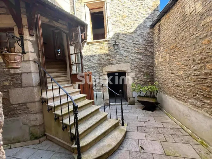 Appartement à vendre à Noyers - Demeure atypique avec Tour Médiévale - Smart Propylaia (3)