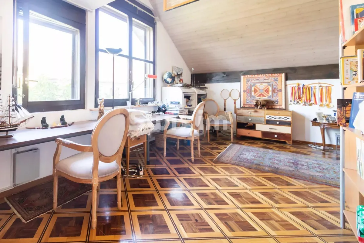 Troinex zu verkaufen Angebautes Haus Schweiz - cChic-immoHub Ihr Immobilienportal