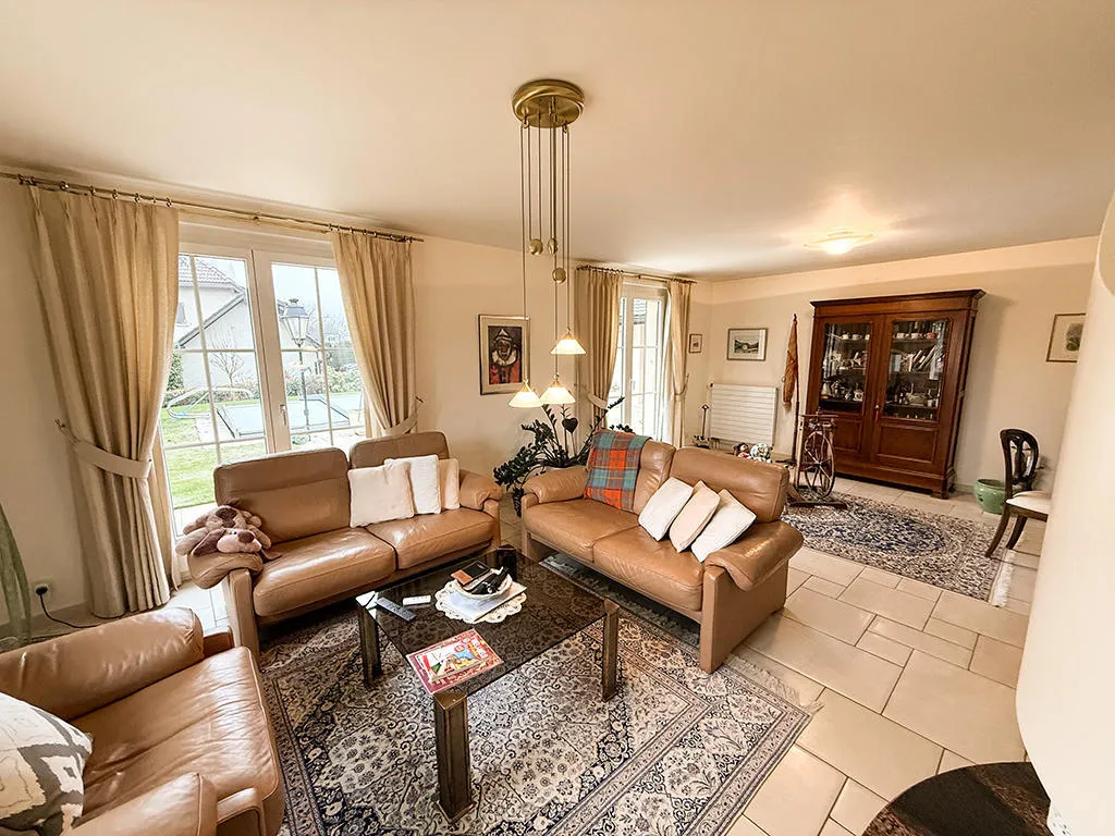 Nyon zu verkaufen Villa Schweiz - cChic-immoHub Ihr Immobilienportal