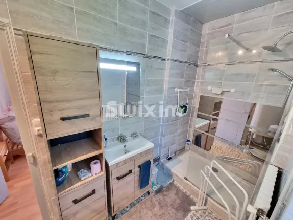 Appartamento in vendita a Asnières-sous-Bois (34)