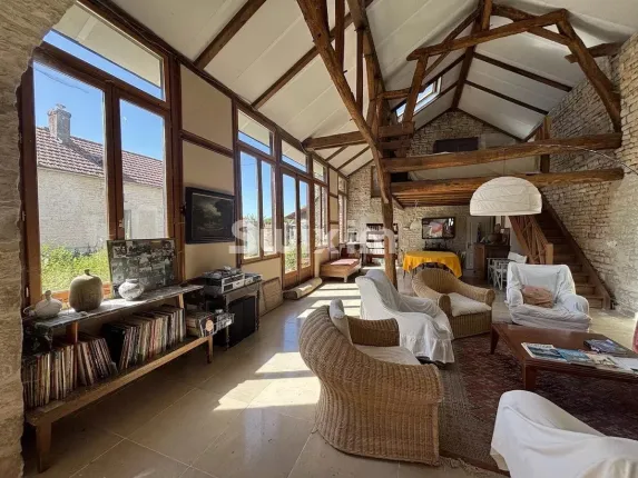 Casa in vendita a Noyers