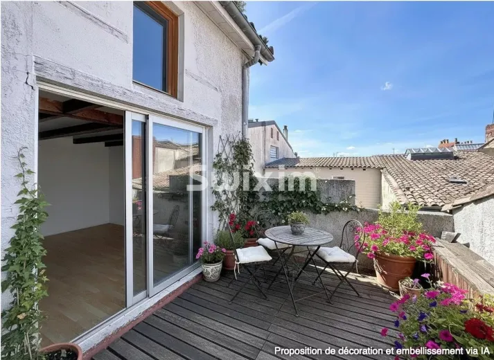 Apartment for sale in Bordeaux - Duplex apartment on the top floor with terrace - Smart Propylaia (9)