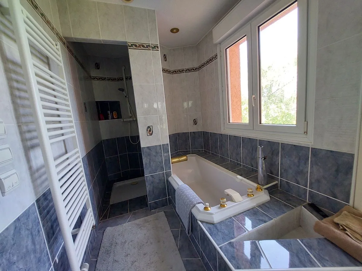 Haus zu verkaufen in Morteau - Smart Propylaia (11)