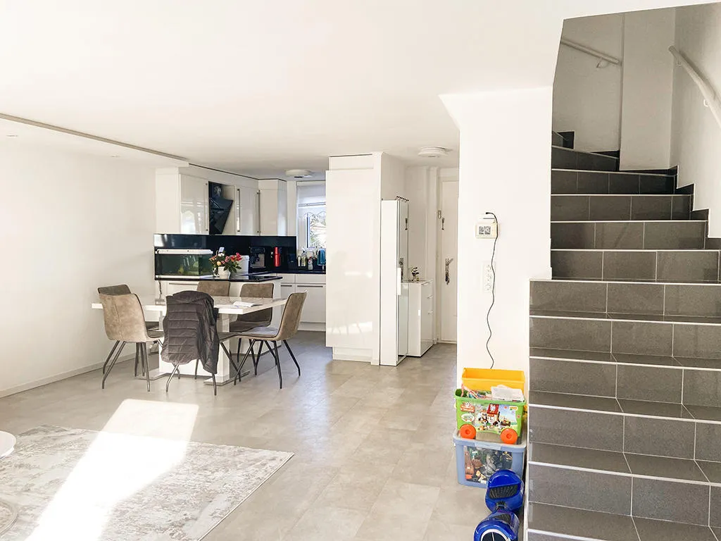Giebenach zu verkaufen Angebautes Haus Schweiz - cChic-immoHub Ihr Immobilienportal