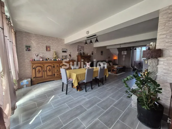 House for sale in Saint-Péreuse