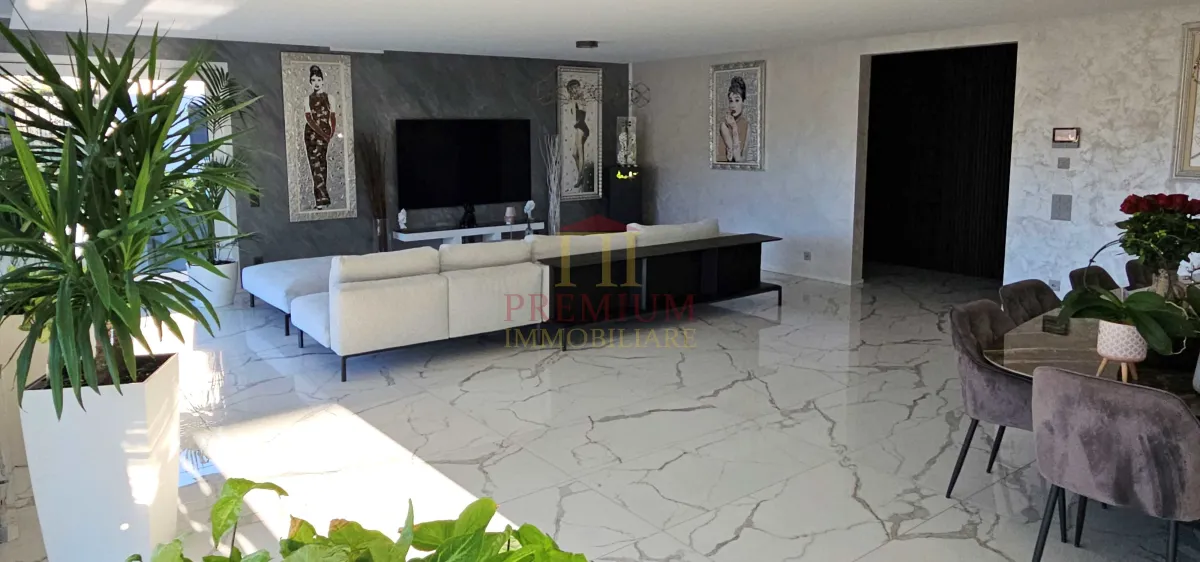 Curio for sale Villa Switzerland - cChic-immoHub your real estate portal