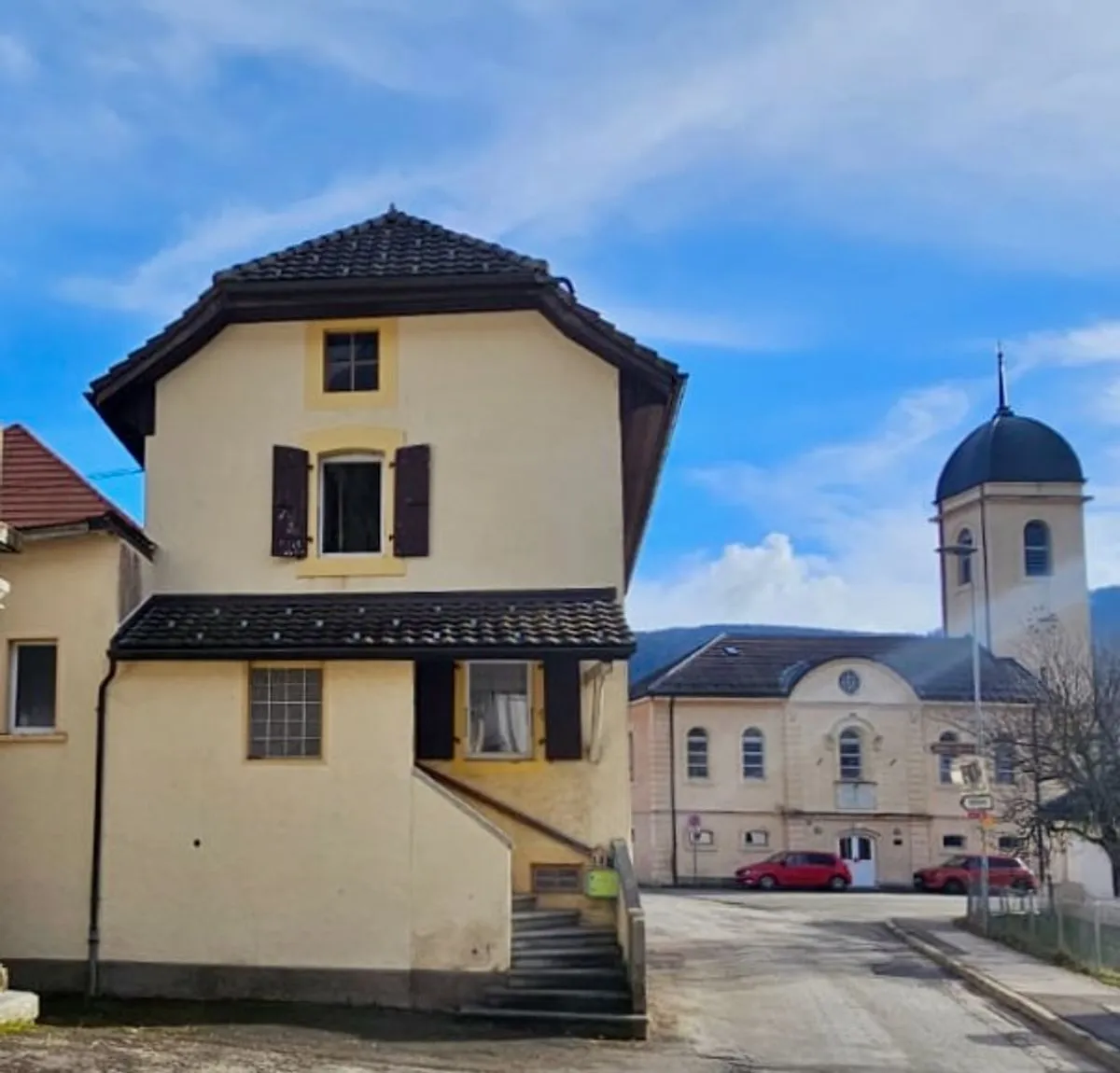 Boveresse zu verkaufen Einfamilienhaus Schweiz - cChic-immoHub Ihr Immobilienportal