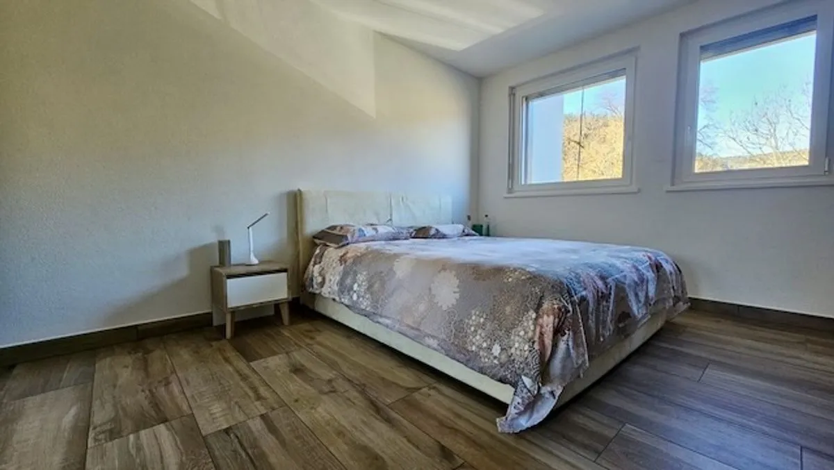 Fleurier zu verkaufen Angebautes Haus Schweiz - cChic-immoHub Ihr Immobilienportal