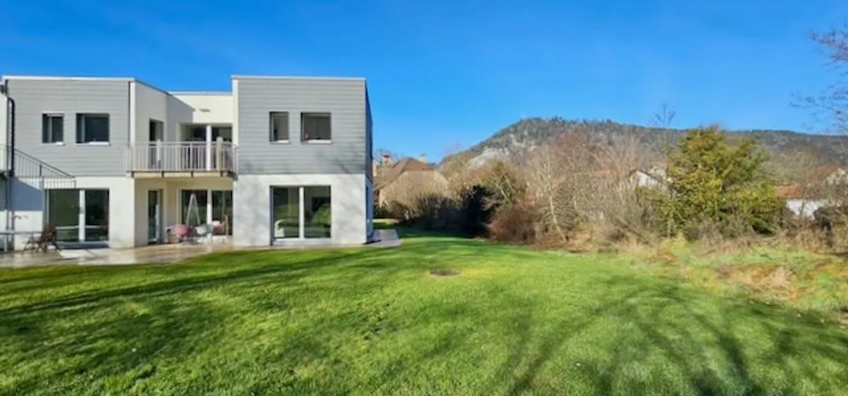 Fleurier à vendre Maison contigüe Suisse - cChic-immoHub votre portail immobilier