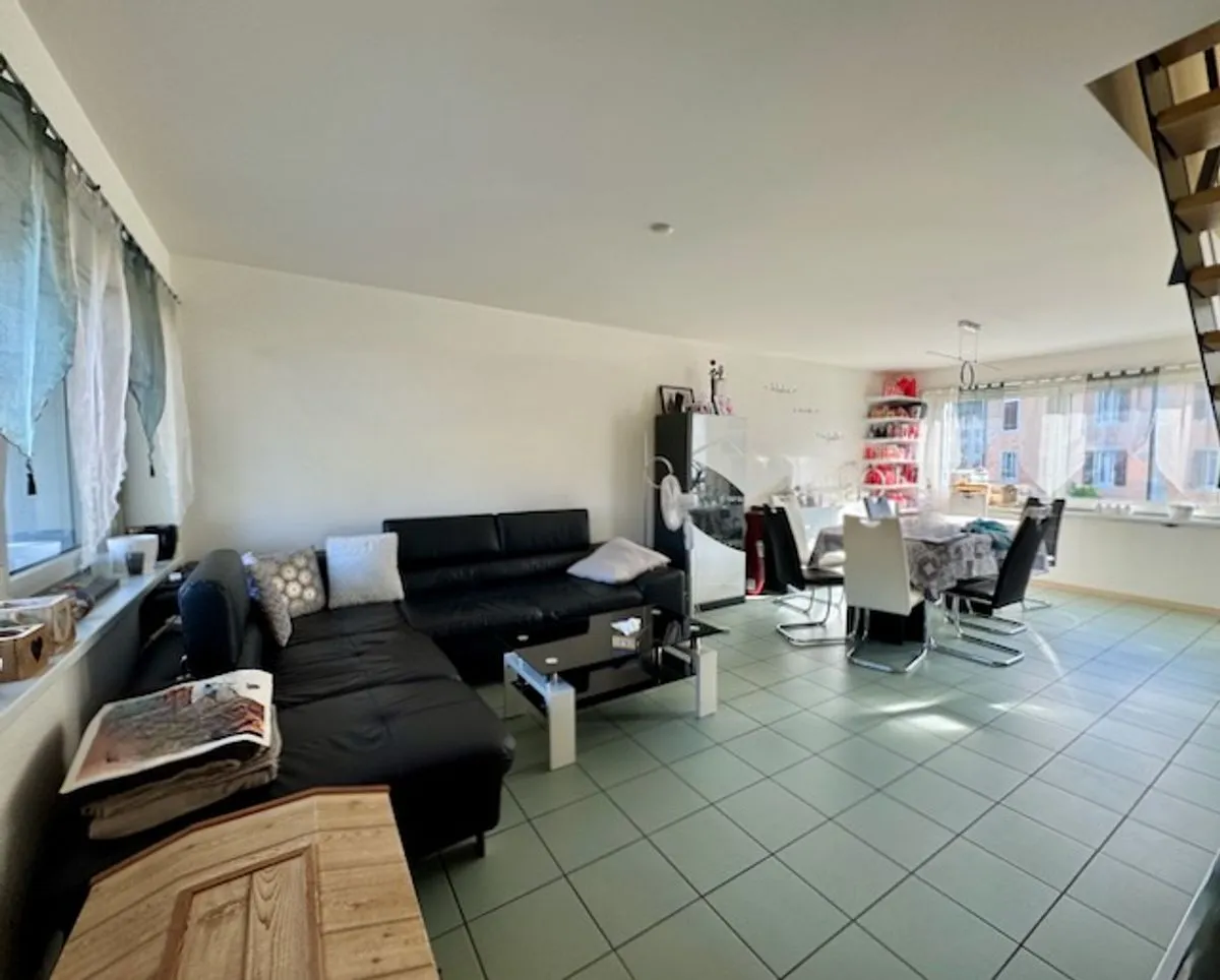 Fleurier zu verkaufen Angebautes Haus Schweiz - cChic-immoHub Ihr Immobilienportal
