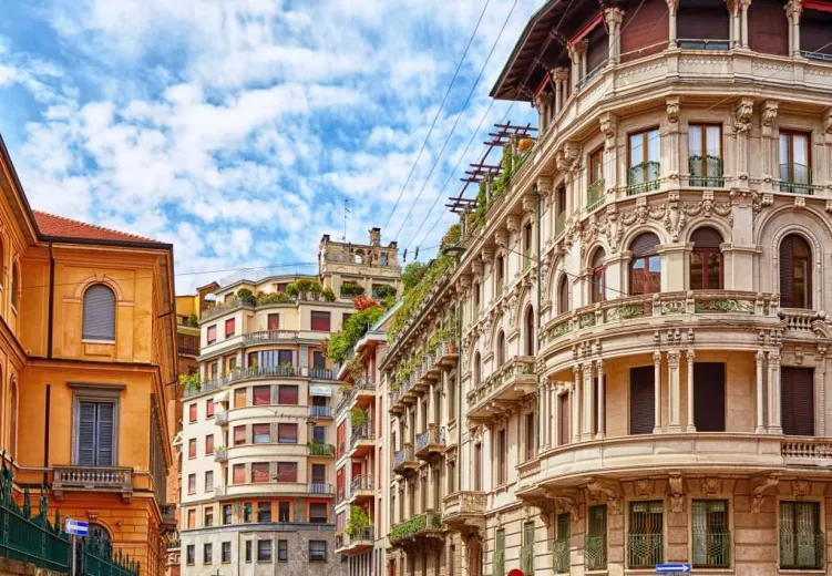 Multiple dwelling for sale in Milano (3)