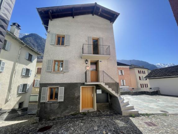 House for sale in Soazza