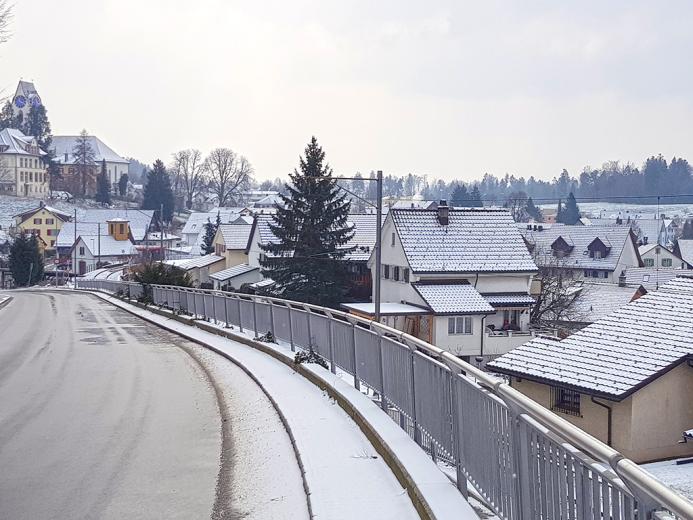 Wohnung zu verkaufen in Hinwil - HINWIL NORD - INTERESSANTE MAISONETTE WOHNUNG - 2.5 ZIMMER - Smart Propylaia (3)