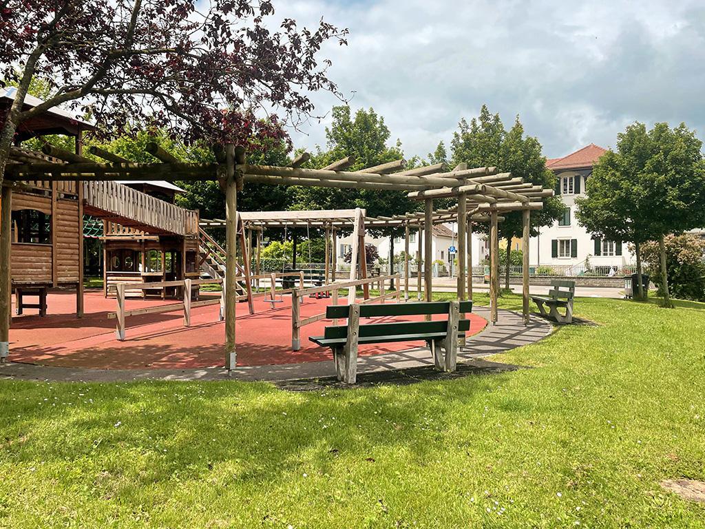 A vendre   Suisse - partenariat avec Smart-Propylaia Portail Immobilier