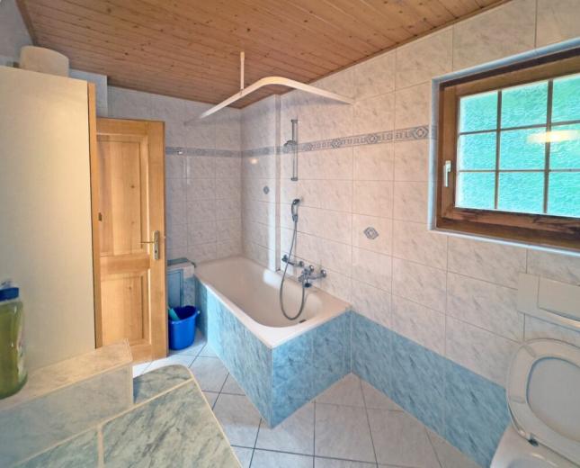 Maison à vendre à Troistorrents - Chalet de 2 logements de 3,5 pièces, loués. - Smart Propylaia (36)