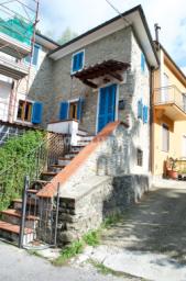 Casa unifamiliare in vendita a Montecatini Terme, 4.5 locali, 100 m2