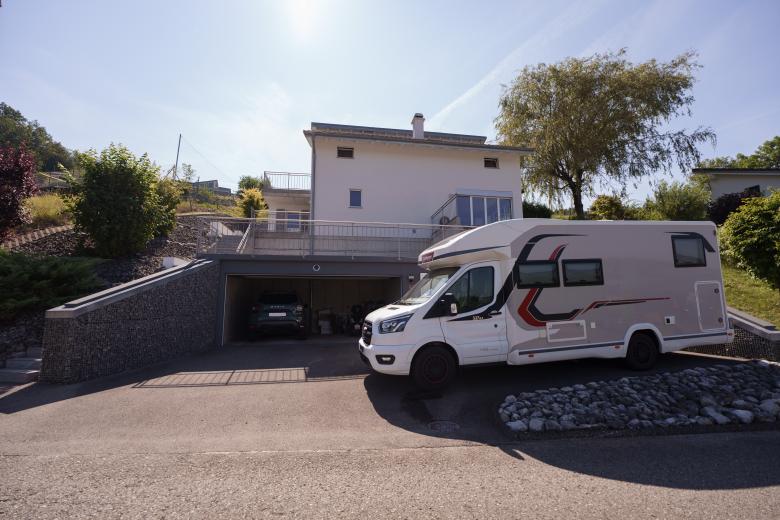 Haus zu verkaufen in La Roche FR - Eine atypische Villa am Fusse von La Berra mit idyllischer Aussicht! - Smart Propylaia (15)