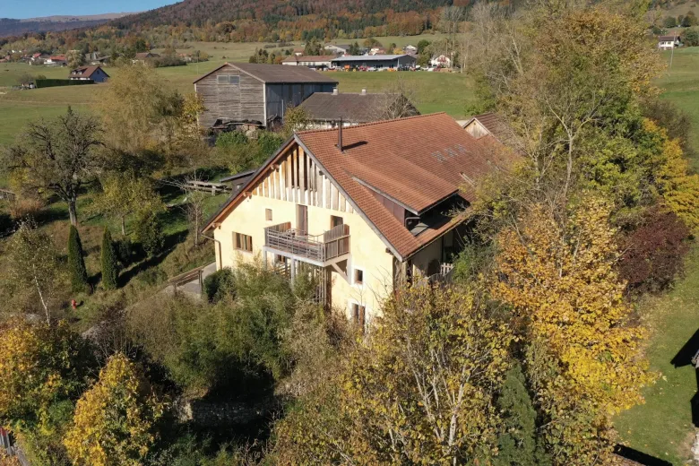 Zu verkaufen Lamboing Anwesen Schweiz - cChic-immoHub Ihr Immobilienportal