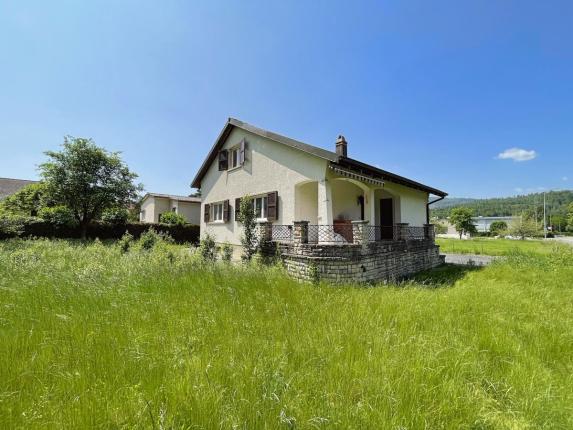 House for sale in Bassecourt